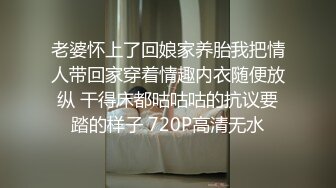  巨无霸-小海媚。超胸阿姨，我要是有这种阿姨，我一个星期不出门都行，天天给她舔屄