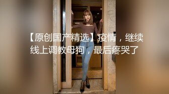 情趣套房TP黝黑哥和白嫩少妇还带个大棒棒来玩女的和摄像头零接触居然没有发现