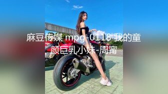 潜入某大学女厕偷拍短发眼镜学妹 浑圆的臀部 肥美的小穴