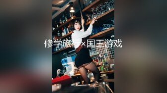 粉红色奶头好身材美妞操逼内射，单腿黑丝张开双腿