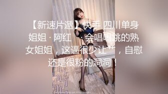 澡堂子偷拍笑起来非常好看的妹子,胸前两盏车灯很耀眼