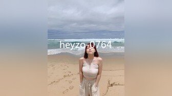 推特豪乳女神『榨汁夏』大尺度私拍流出 -1- 已戴环可约内射的女神完美露脸